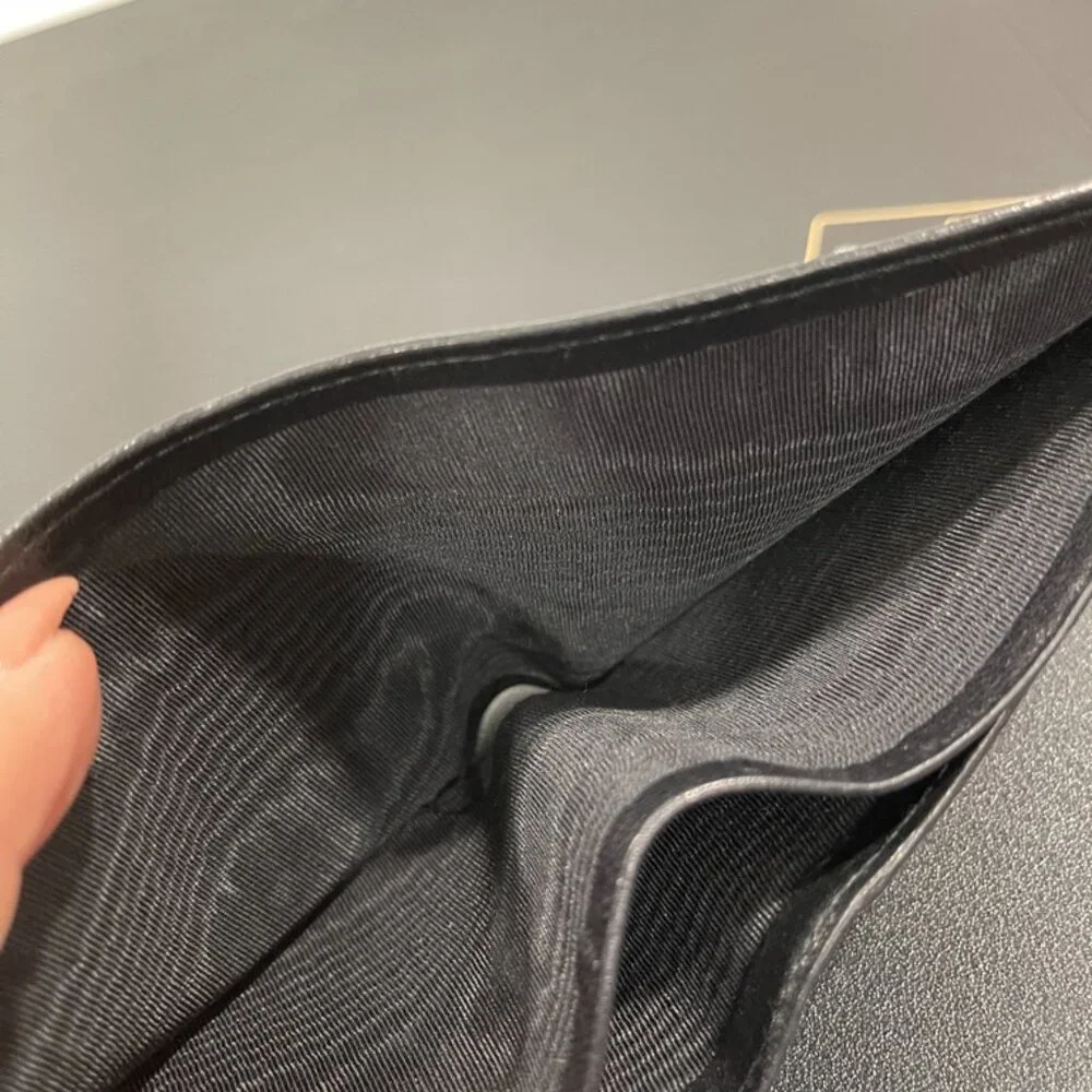 Chanel Vintage Leather Bifold Wallet (133206)